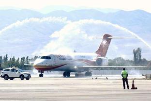 再来一场百分！朱芳雨：感谢杨政培养了威姆斯的状态 夏天再培训